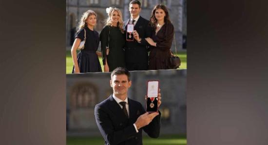 ජේම්ස් ඇන්ඩර්සන්ට නයිට් පදවියක්